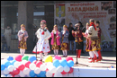 Детская фольк-шоу-группа Золотой петушок, солистка Мелисса Пархомчук